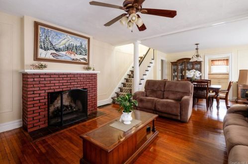 30 Second Ave, New Rochelle NY  10803-1418 exterior