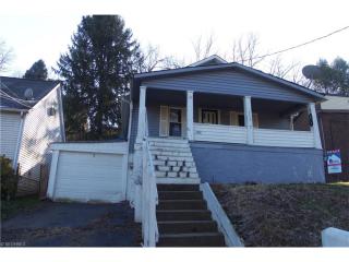 182 Hillcrest Rd, Weirton, WV 26062-3216