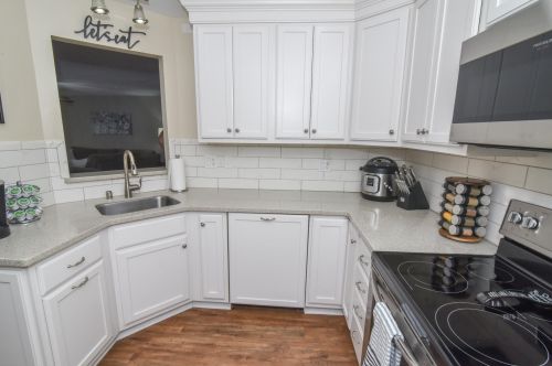 302 Keeneland Dr, Newport KY  41075-4071 exterior