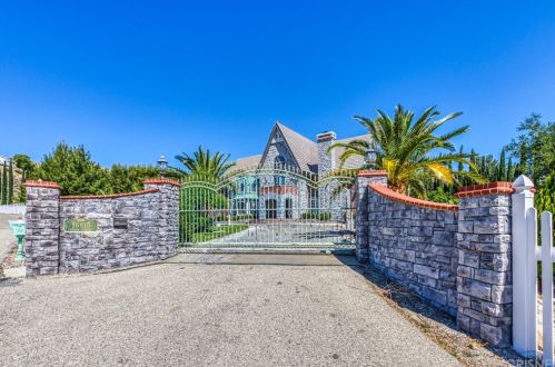 26809 Brooken Ave, Santa Clarita, CA 91387-3978