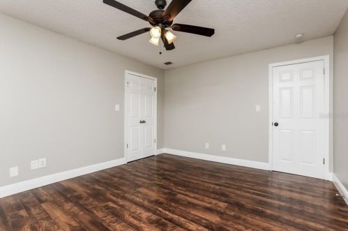 5321 Hillside Dr, Orlando FL  32810-1711 exterior