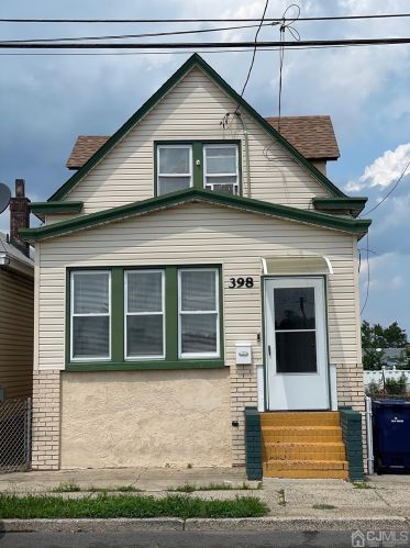 398 Lawrence St, Perth Amboy NJ  08861-2132 exterior