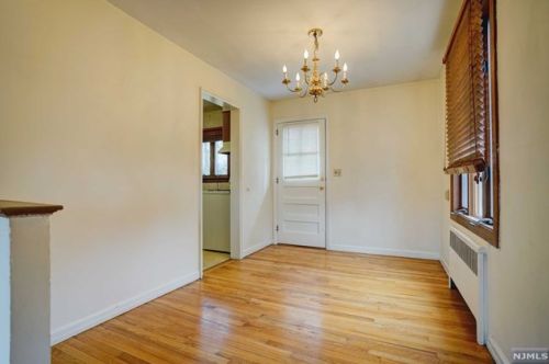 479 Berkshire Rd, Ridgewood NJ  07450-5533 exterior