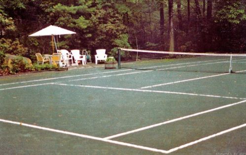 115 Bald Hill Rd, New Canaan, CT 06840-2404