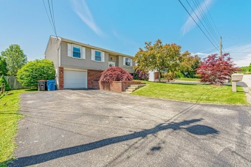 113 Eleanor Dr, Latrobe, PA 15650-9140