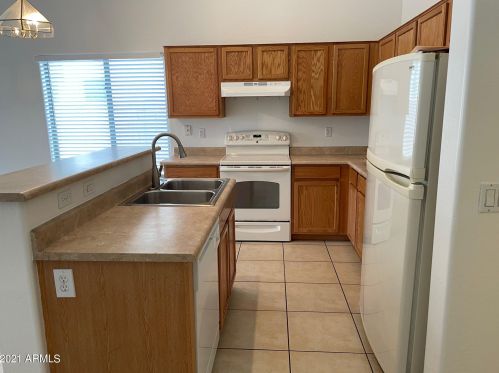 10638 Windsor Ave, Avondale AZ  85392-4675 exterior