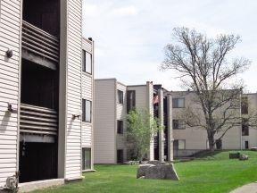 683 Seneca Tpke, Syracuse NY  13205-2692 exterior