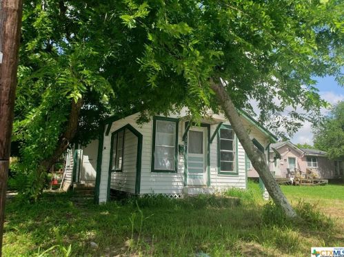 308 Guadalupe St, Green Lake, TX 77979-3412