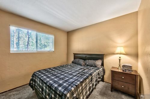 1394 Matheson Dr, South Lake Tahoe CA  96150-8014 exterior