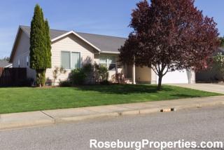 479 Oakbriar Ave, Roseburg, OR 97470-4317