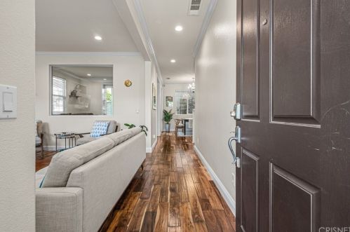 27768 Summer Grove Pl, Santa Clarita, CA 91354-1895