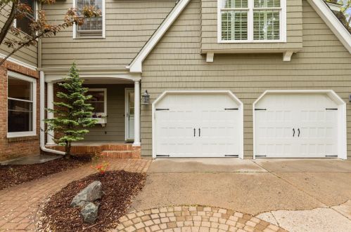 6716 Cahill Rd, Minneapolis, MN 55439-1309