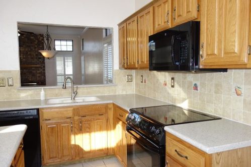 989 Downey Dr, Lewisville TX  75067-7435 exterior