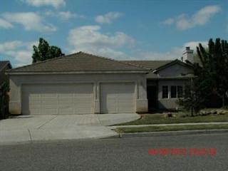 6586 Balch Ave, Fresno, CA 93727-3629