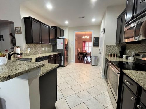 101 Niblick Ct, Cayce-West Columbia SC  29172-2593 exterior
