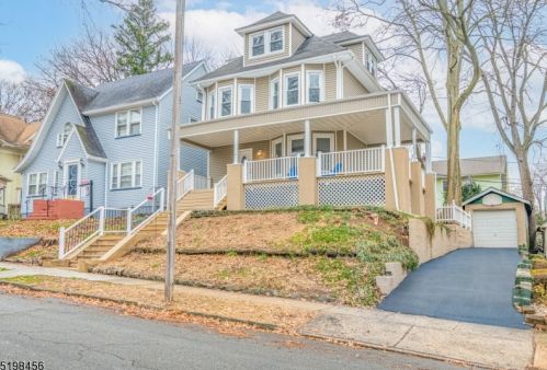 45 Fulton St, East Orange NJ  07017-2110 exterior