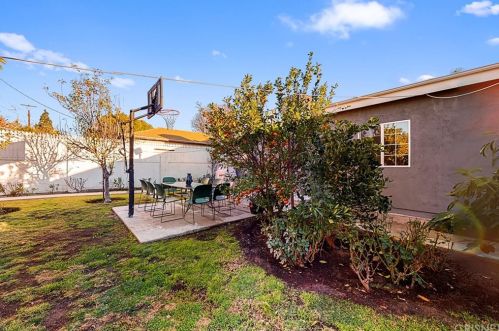 16931 Hart St, Van Nuys CA 91406-4507 exterior