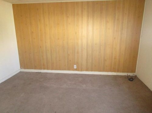 236 18th Ave, Whitaker PA  15120-1816 exterior