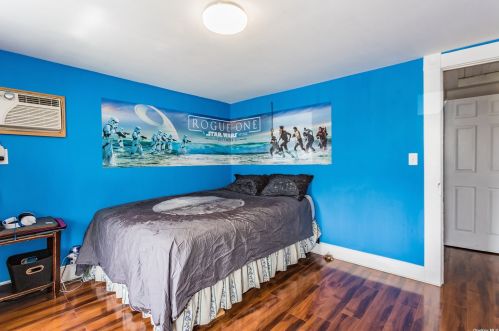 57 Grand Pl, Elwood NY  11731-3019 exterior