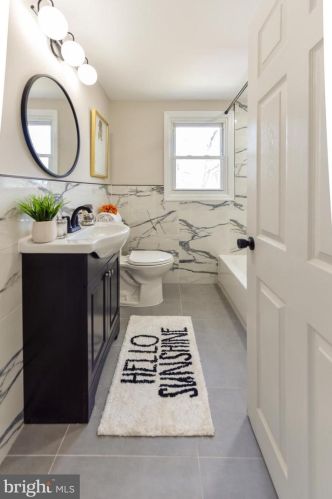 1102 Cumberland Ave, West Deptford NJ  08096-3041 exterior