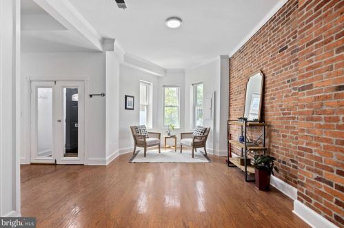 817 T St, Washington DC 20001-4119 exterior