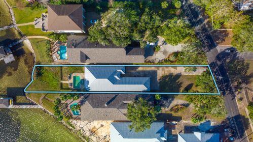 252 Brooks St, Fort Walton Beach, FL 32548-5875