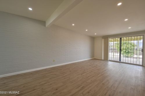 6665 Mary Dr, Tucson AZ 85730-2038 exterior