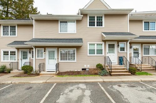 609 Covington Green Ln, Patterson, NY 12563-2417