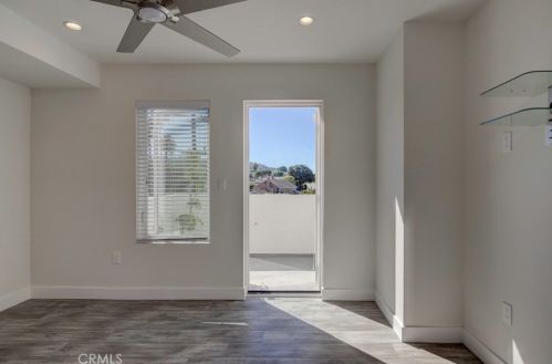 6160 Pacific Coast Hwy, Redondo Beach CA  90277-5907 exterior