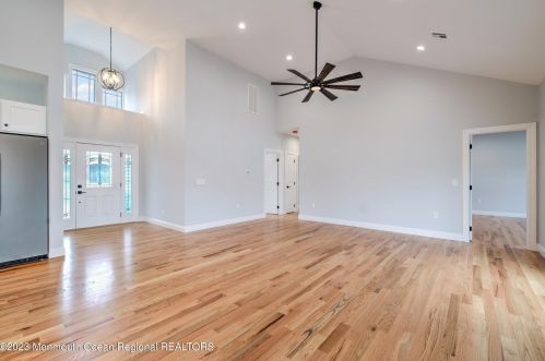 414 Seaward Pl, Lacey NJ  08731-2836 exterior