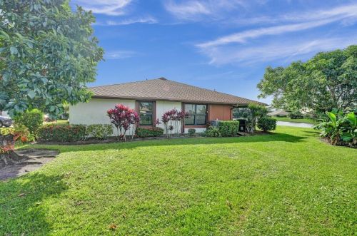 13375 Crosspointe Dr, West Palm Beach, FL 33418-6942