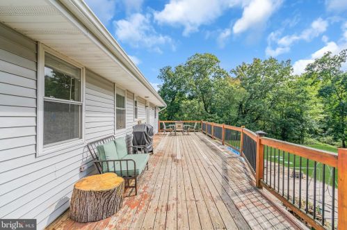 16 Bayberry Rd, Princeton NJ  08540-7417 exterior