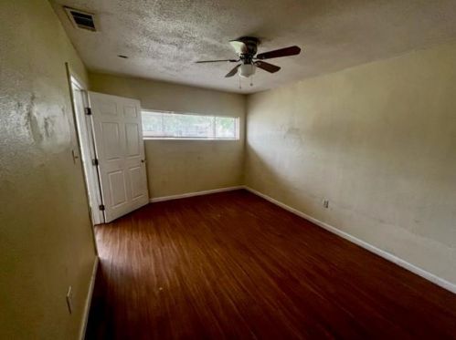 1115 Avenue H, South Houston, TX 77587-4619