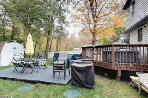 16 Beaver Ave, West Milford NJ  07480-2305 exterior