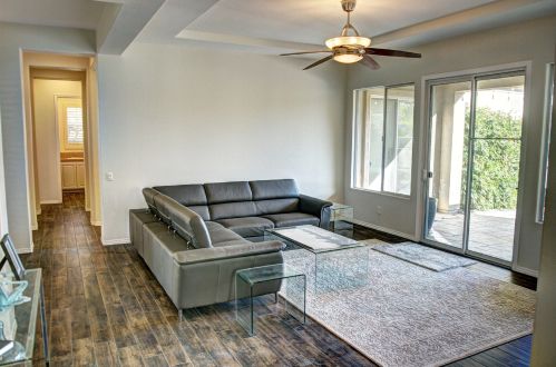 43708 Parkway Esplanade, La Quinta CA  92253-4099 exterior
