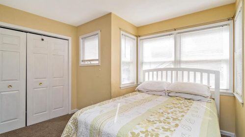 8041 Cross Creek Cir, Breinigsville PA  18031-1327 exterior