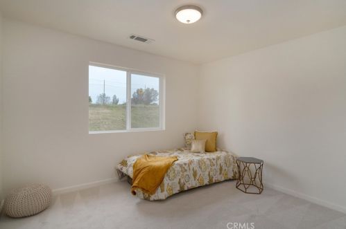 61 La Cresenta Dr, Oroville CA  95965-3510 exterior