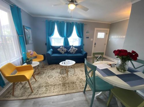 811 10 St, Galveston TX 77550-5118 exterior