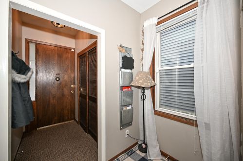 3269 Bartlett Ave, Milwaukee WI  53211-3022 exterior