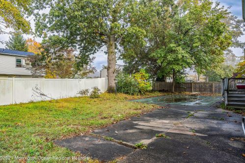 23 Pheasant Dr, Berkeley Township NJ  08721-1606 exterior
