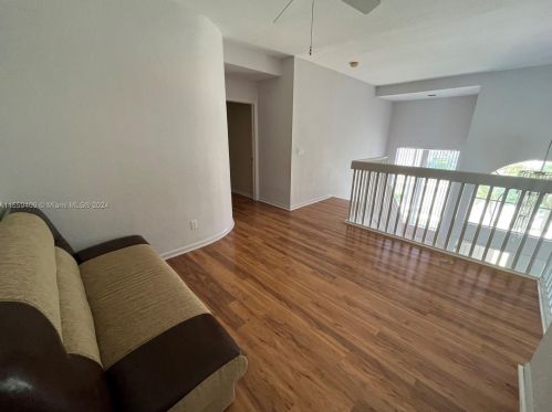 1231 179th Ave, Hollywood FL  33029-3162 exterior