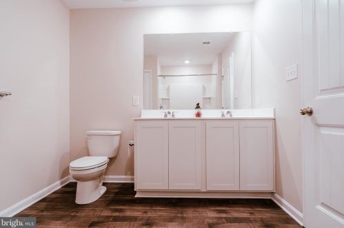 30 Dyer Dr, Camden-Wy DE  19934 exterior