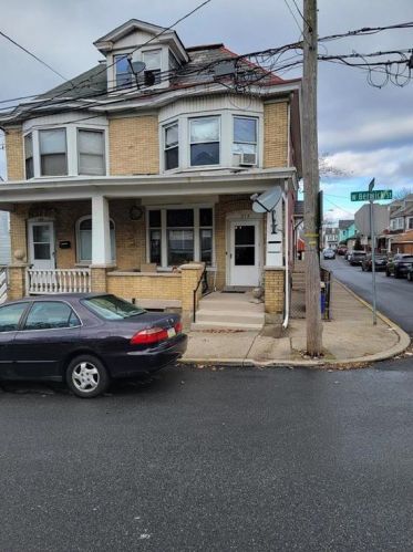 353 Berwick St, Easton, PA 18042-6768