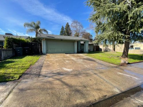 4113 Honey Creek Rd, Modesto, CA 95356-0155