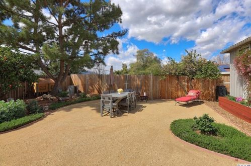 2700 El Caminito, Glendale CA 91214-2934 exterior