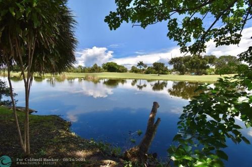 2806 46th Ave, Hollywood FL  33021-2928 exterior