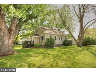 2506 3rd Ave, Saint Paul, MN 55109-3225