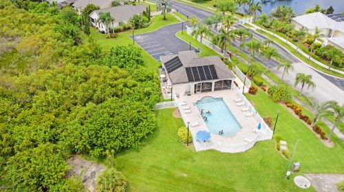 1714 Ficus Pt Dr, Melbourne FL  32940-1539 exterior