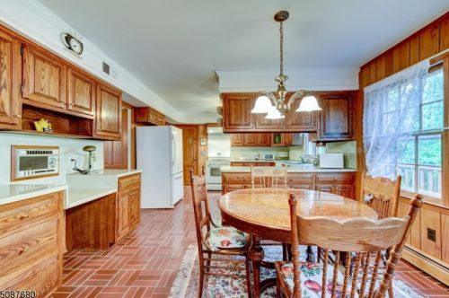 11 House Wren, Hackettstown NJ  07840-2815 exterior