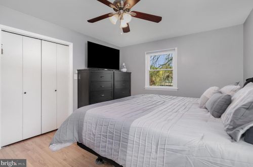 81 Moongale Dr, Carlisle PA  17013-2116 exterior